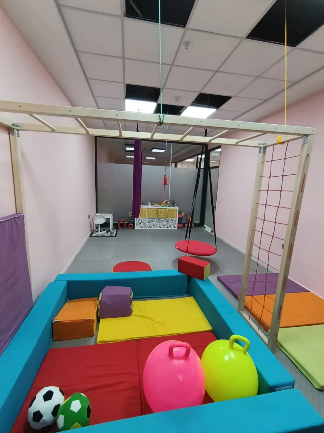 Kliniğimizde hareket, denge ve duyu bütünleme alanı